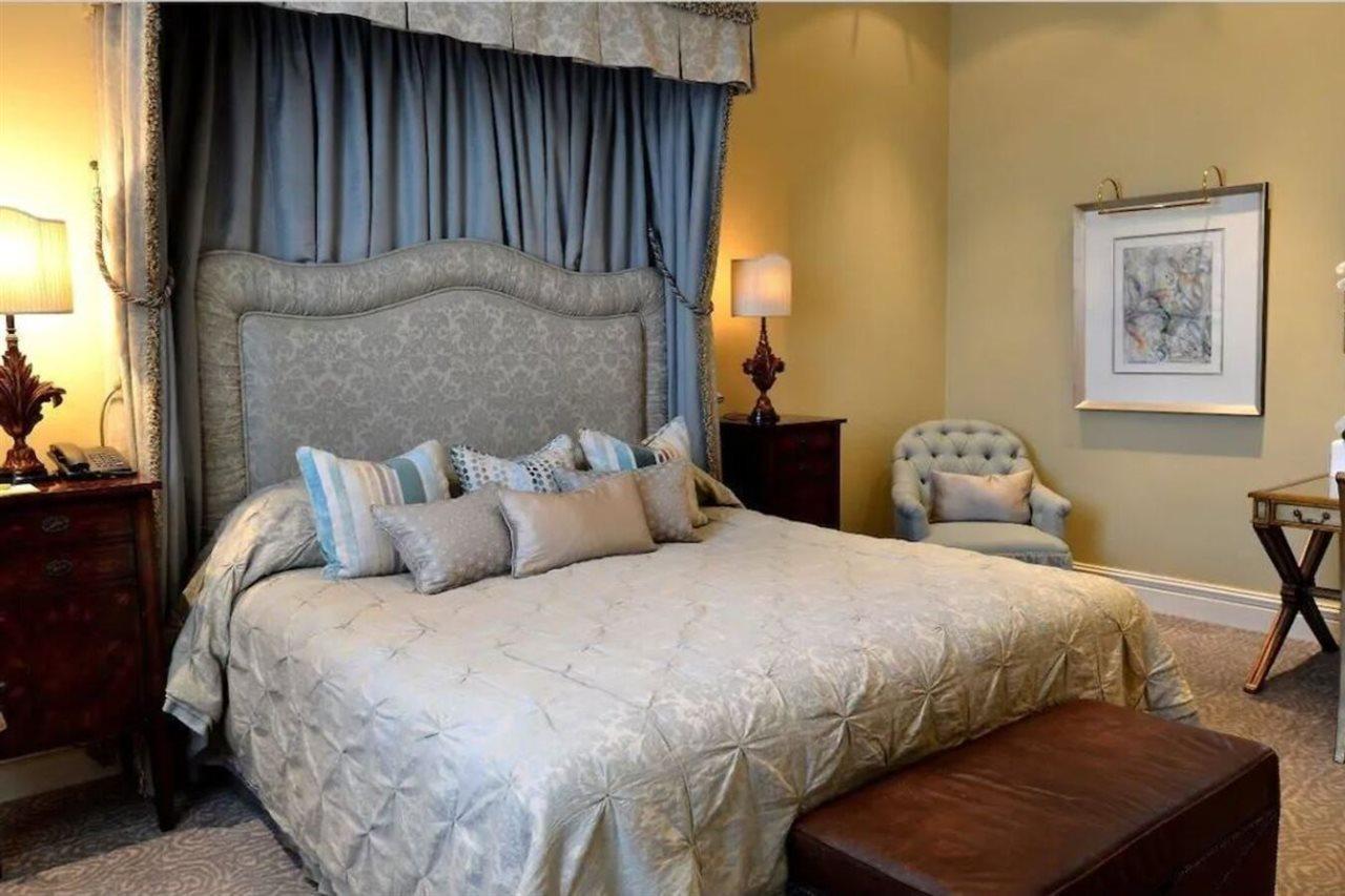Monarch Hotel Johannesburg Bagian luar foto