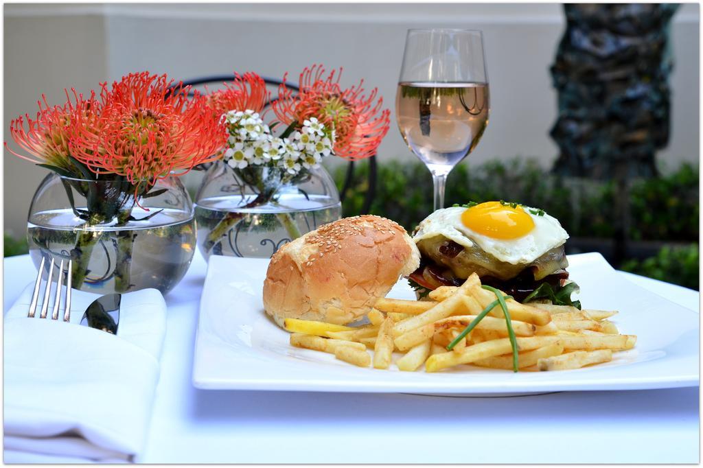 Monarch Hotel Johannesburg Bagian luar foto