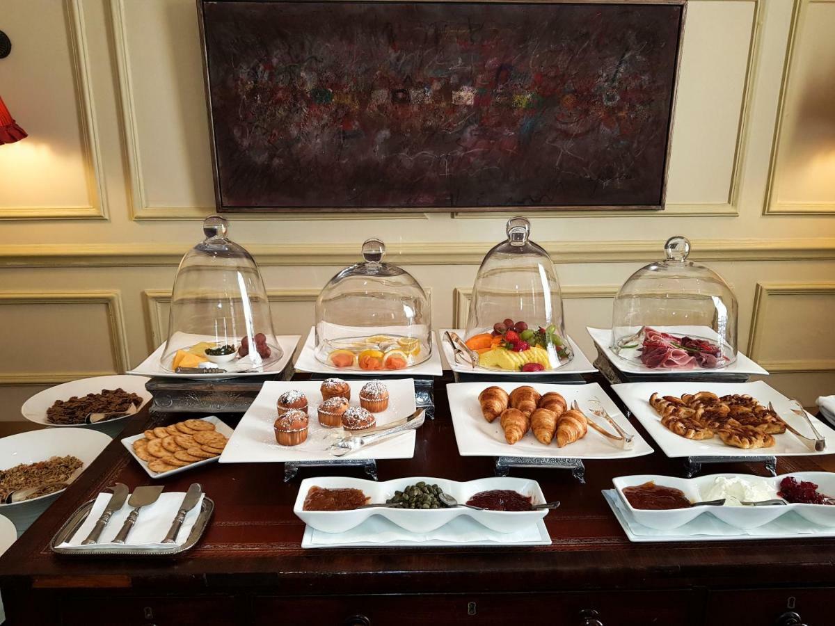 Monarch Hotel Johannesburg Bagian luar foto